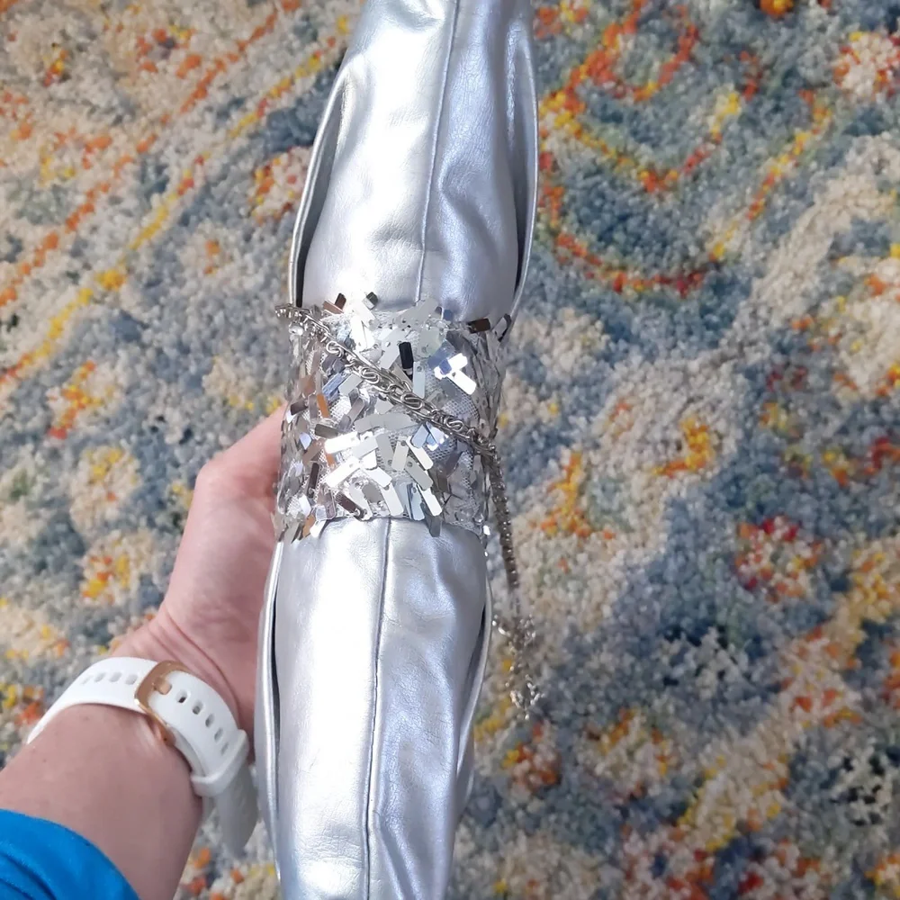 BOGO! Silver Clutch - Picture 6 of 8